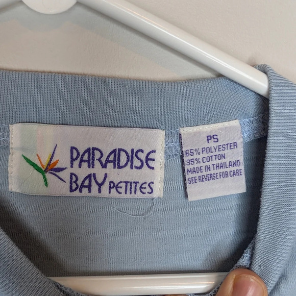Vintage Paradise Bay Petites Blue Embroidered Basic Tee - Shoulder Pads - Picture 3 of 11